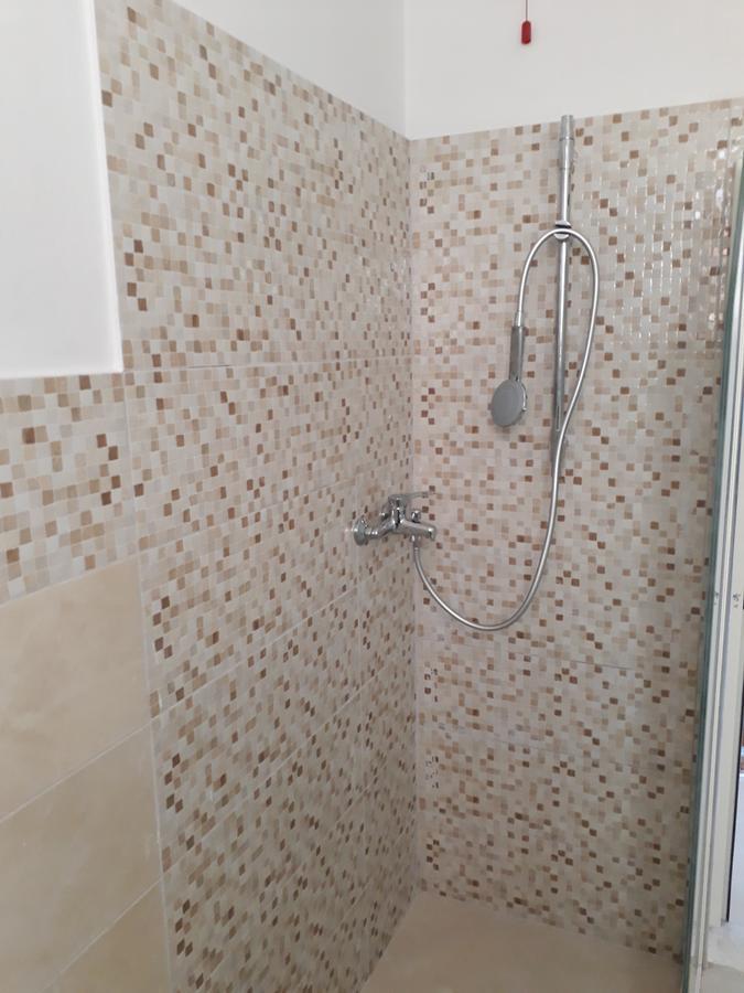 Kullat Hotel Velipoje