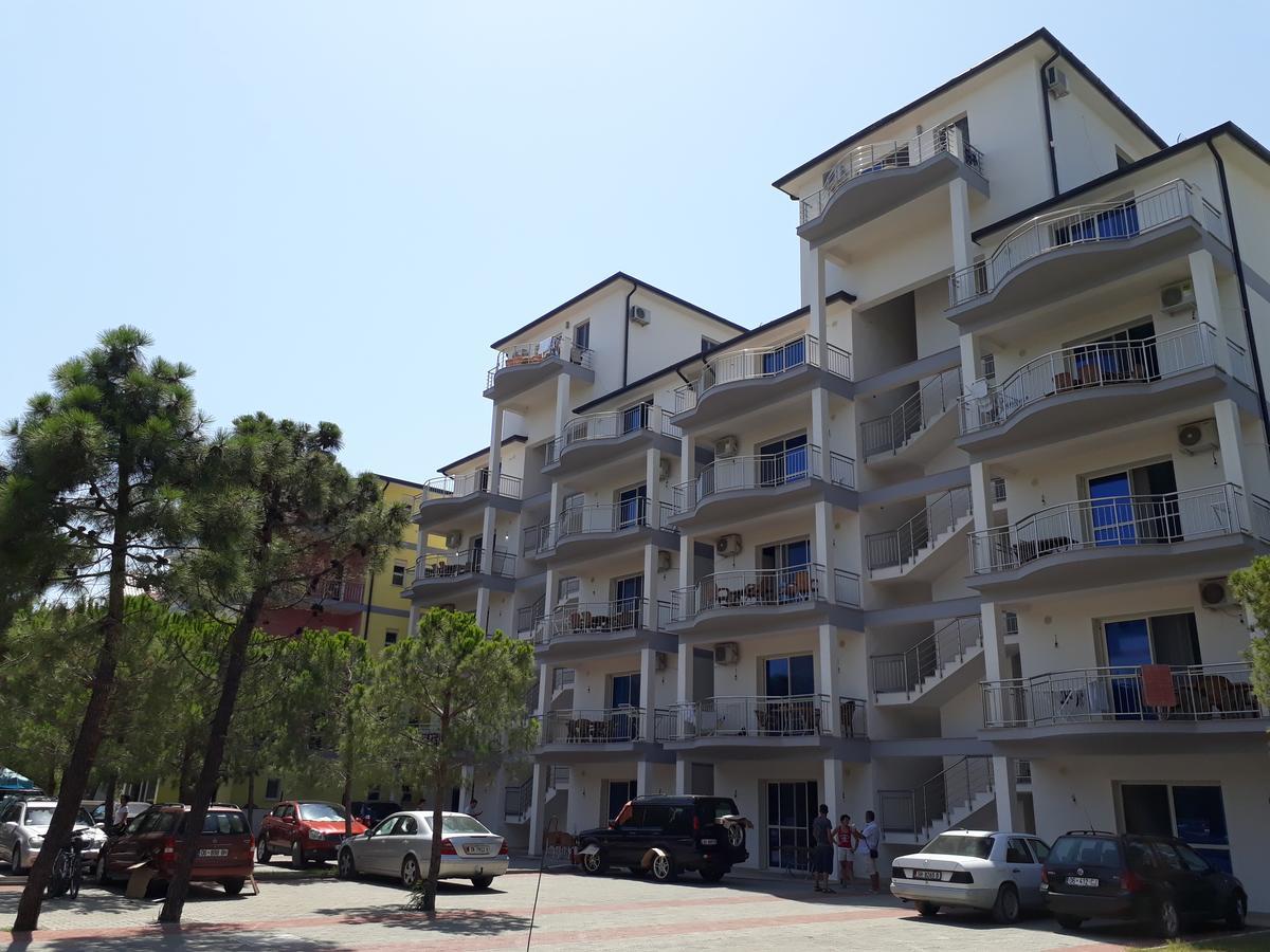 Kullat Velipoje